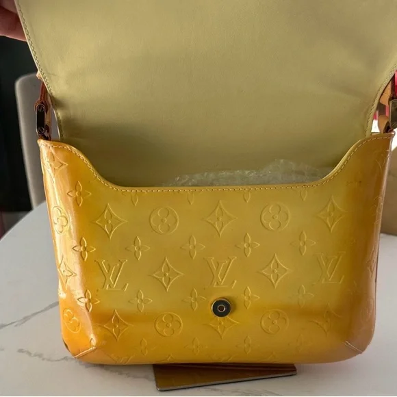 Louis Vuitton yellow Monogram Shoulder Bag - Picture 5 of 7